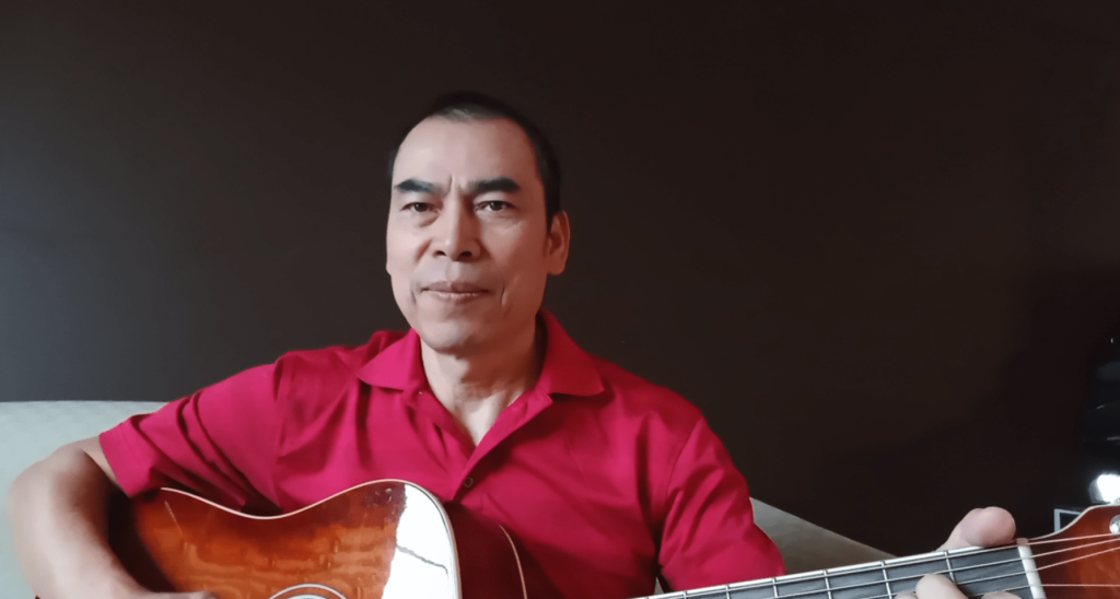 90.Hình Tác giả-min